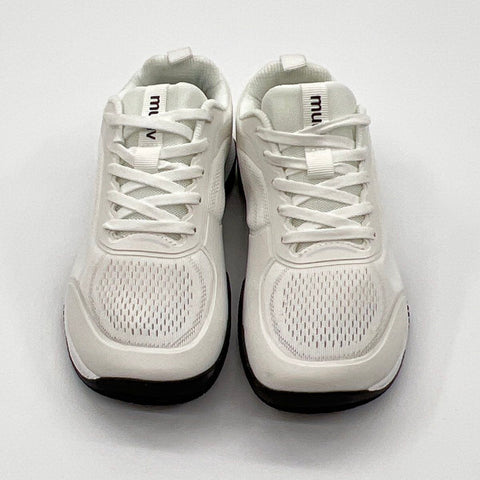 Muuv White Black Mesh Athletic Walking Sneakers Size 37