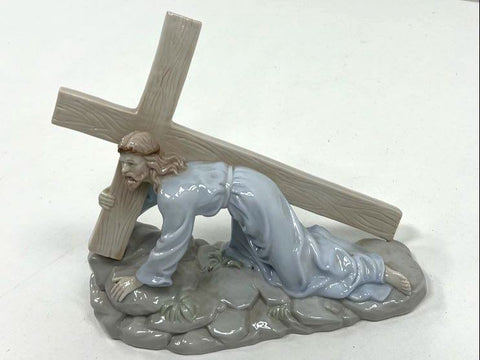 Valencia Collection Jesus Carrying The Cross Porcelain Figurine Religious Statue