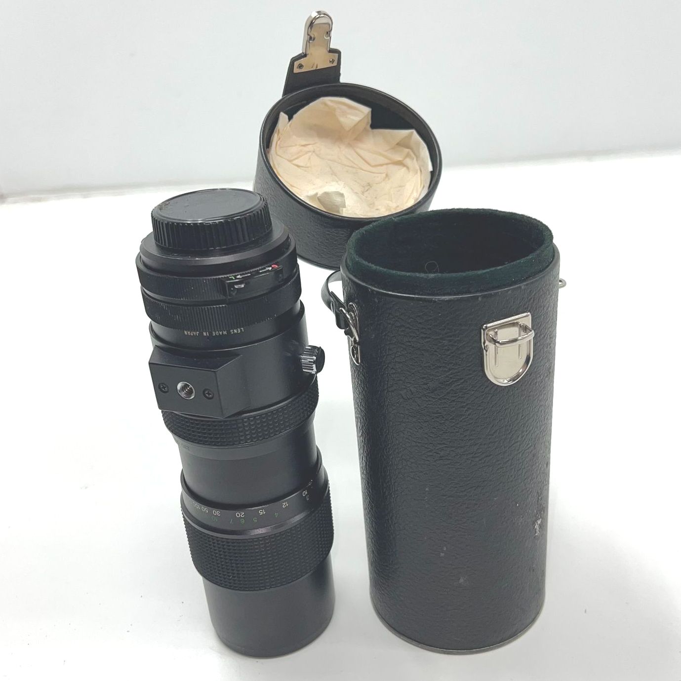 Vivitar Autozoom 90-320MM No. 37514496 Camera Lens in Case Made in Japan