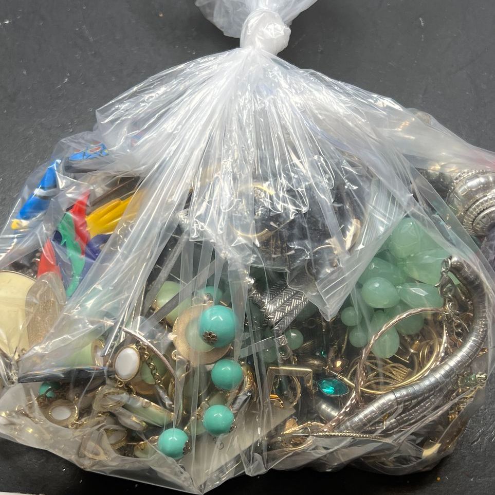 5 Lbs Costume Jewelry Grab Bag