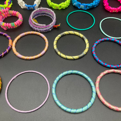 Modern Fashion Bracelet Lot Paracord Fabric Wrapped Bangles Beaded Metal 27pc
