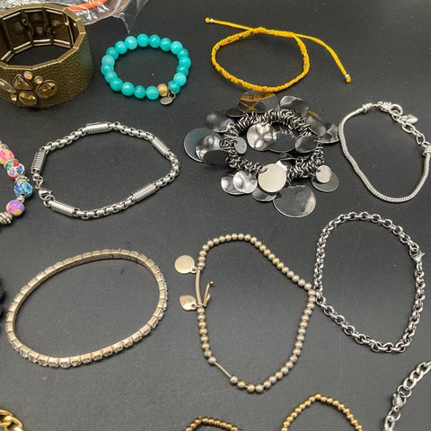 Mixed Bracelet Jewelry Lot 26pc Silver Gold Tone Beaded Cuff Elvis Bangle