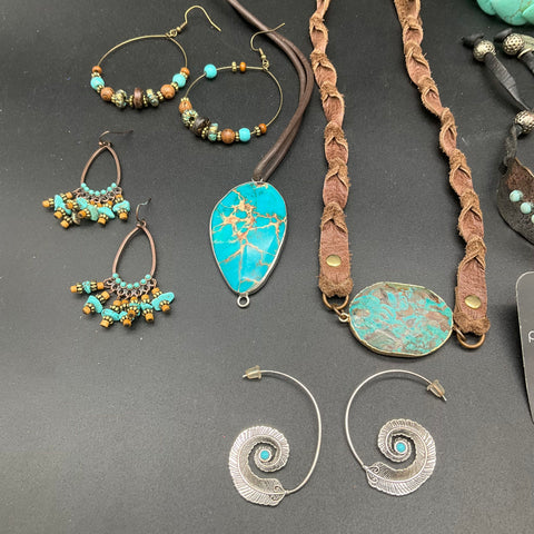 Southwestern Style Faux Turquoise Jewelry Lot 21pc Necklaces Bracelets Earrings