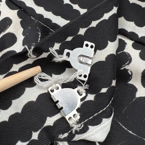 Antonio Melani Women's Black White Graphic Ornate Floral Wrap Skirt NWT Sz 14
