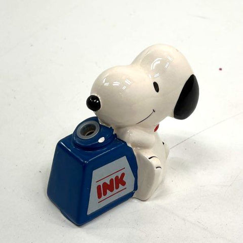 Vintage 1966 Peanuts Snoopy Ink Well Pen Holder Ceramic Figurine UFS