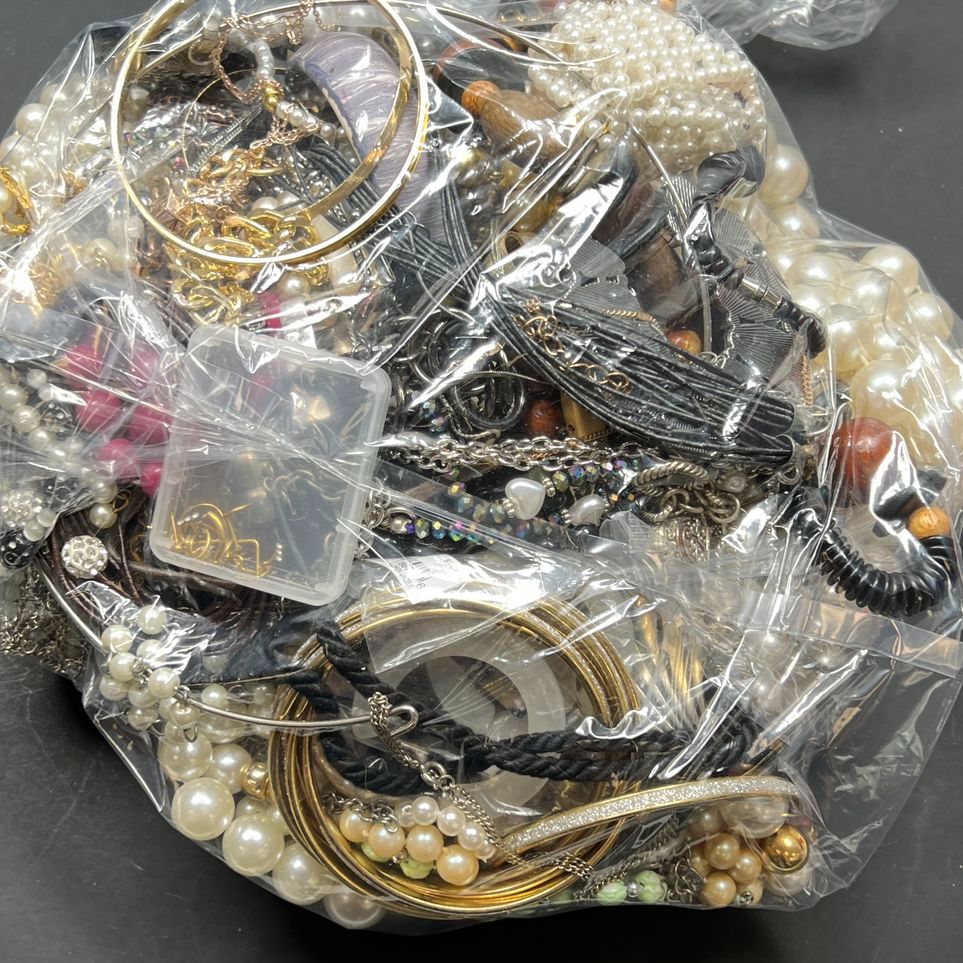 5 Lbs Costume Jewelry Grab Bag