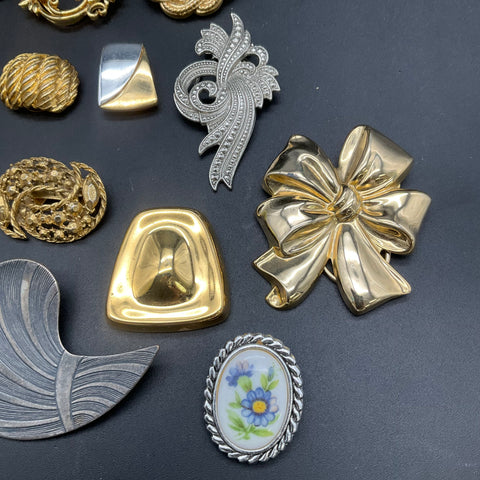Vintage Lot 13 Scarf Slides Clips Gold Silver Tone Bow Floral Mixed Styles