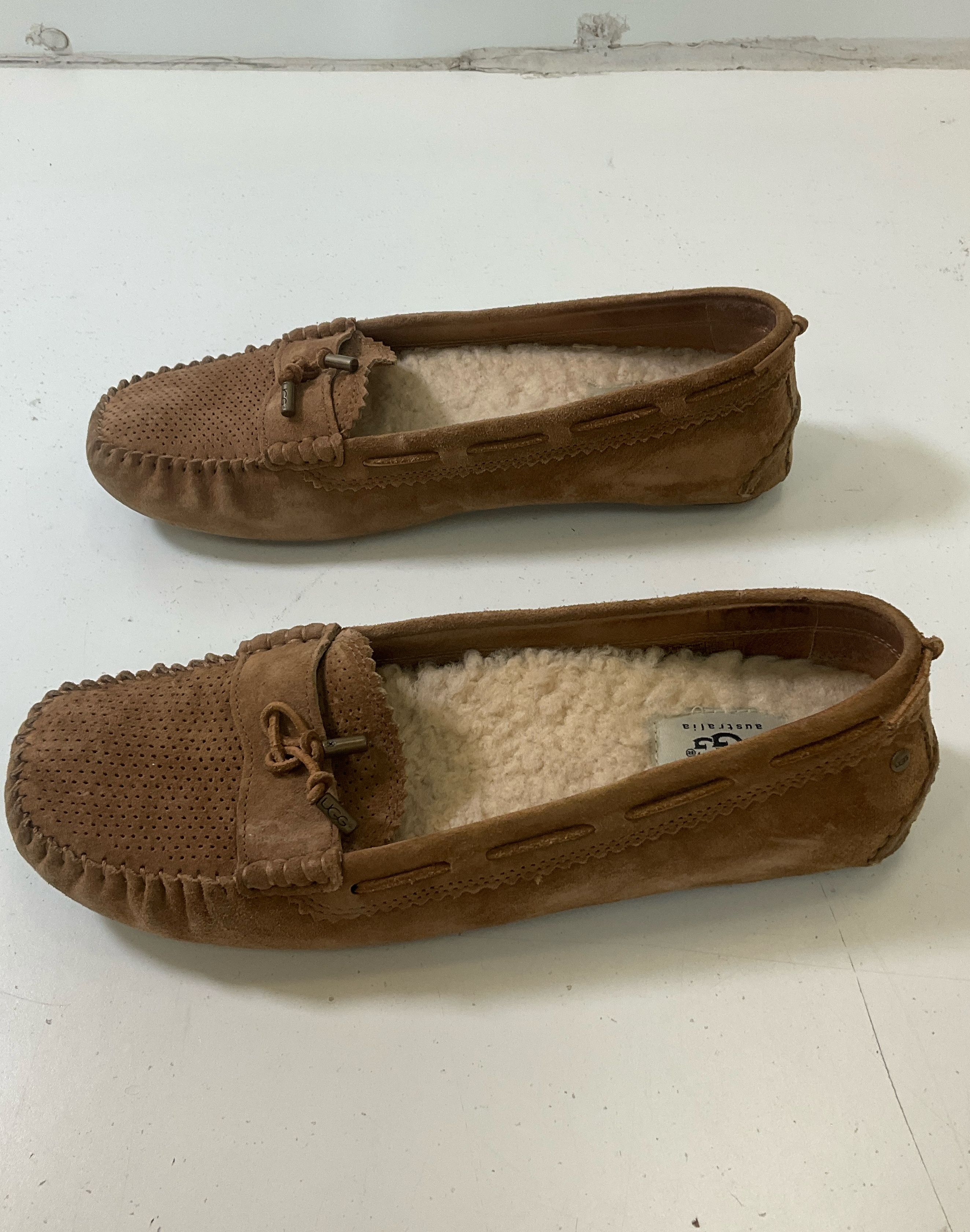UGG Australia Brown Suede Roni Moccasin Loafer w Sherpa Inserts Women's Sz 10