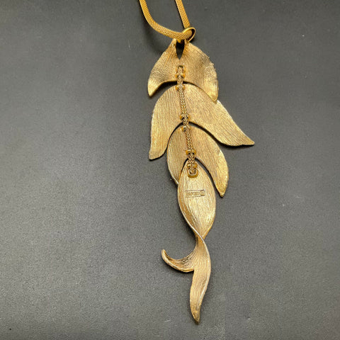 Vintage Napier Articulated Fish Pendant Gold Tone Mesh Chain Green Eye