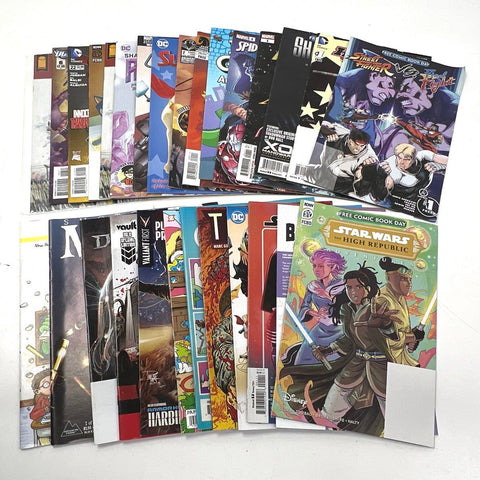 Comic Book Lot Marvel DC Image Modern Age Superhero Approximately 25 Comics