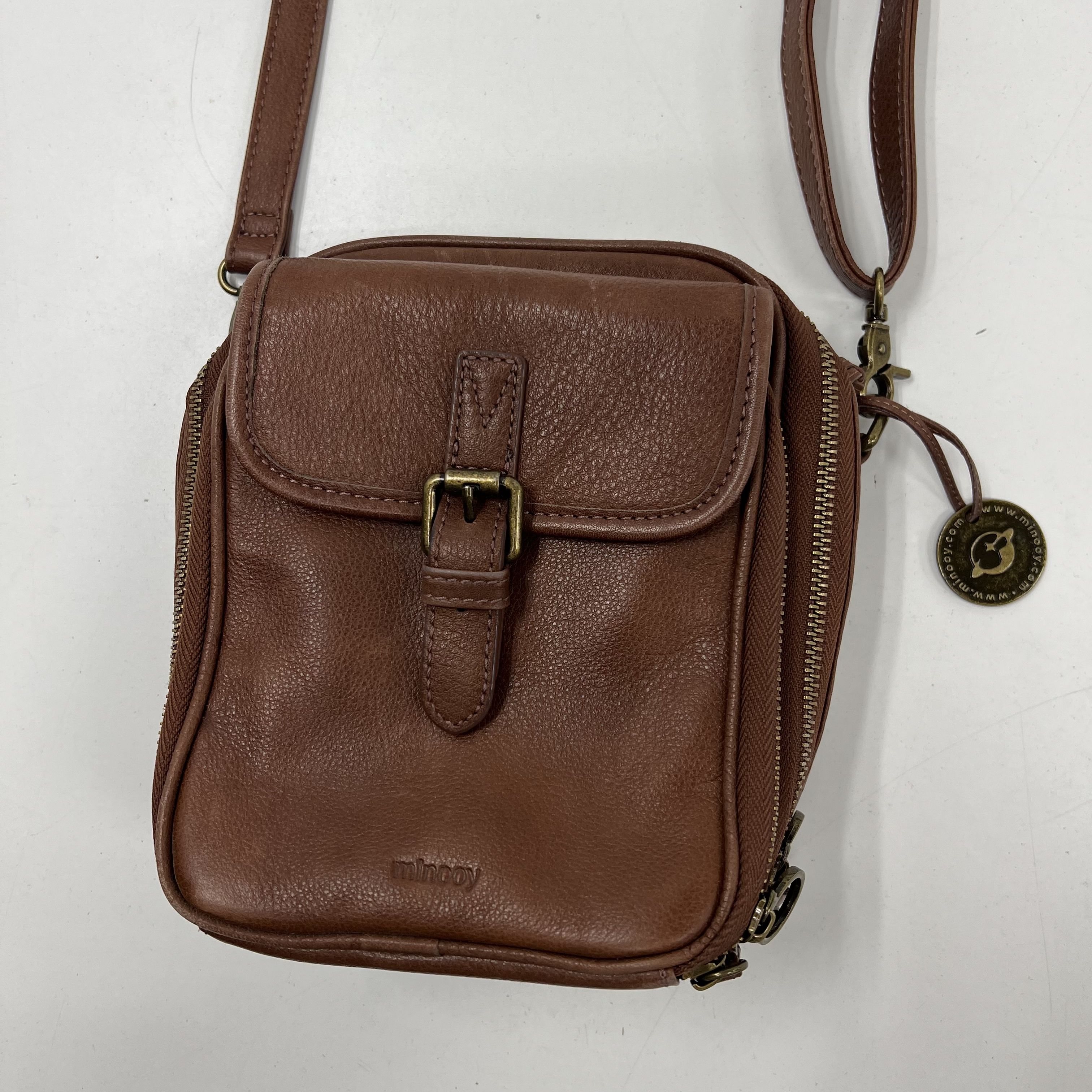 Minnoy Brown Vegan Leather Crossbody Bag Cell Phone Purse Wallet Organizer