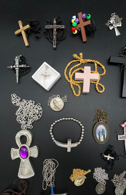 Vintage to Modern Religious Jewelry Lot Crosses Crucifixes Medals 32 Pieces