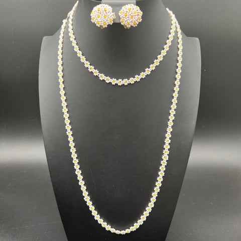 Vintage Hong Kong Sugar Seed Bead Daisy Floral Necklace & Clip On Earrings Set