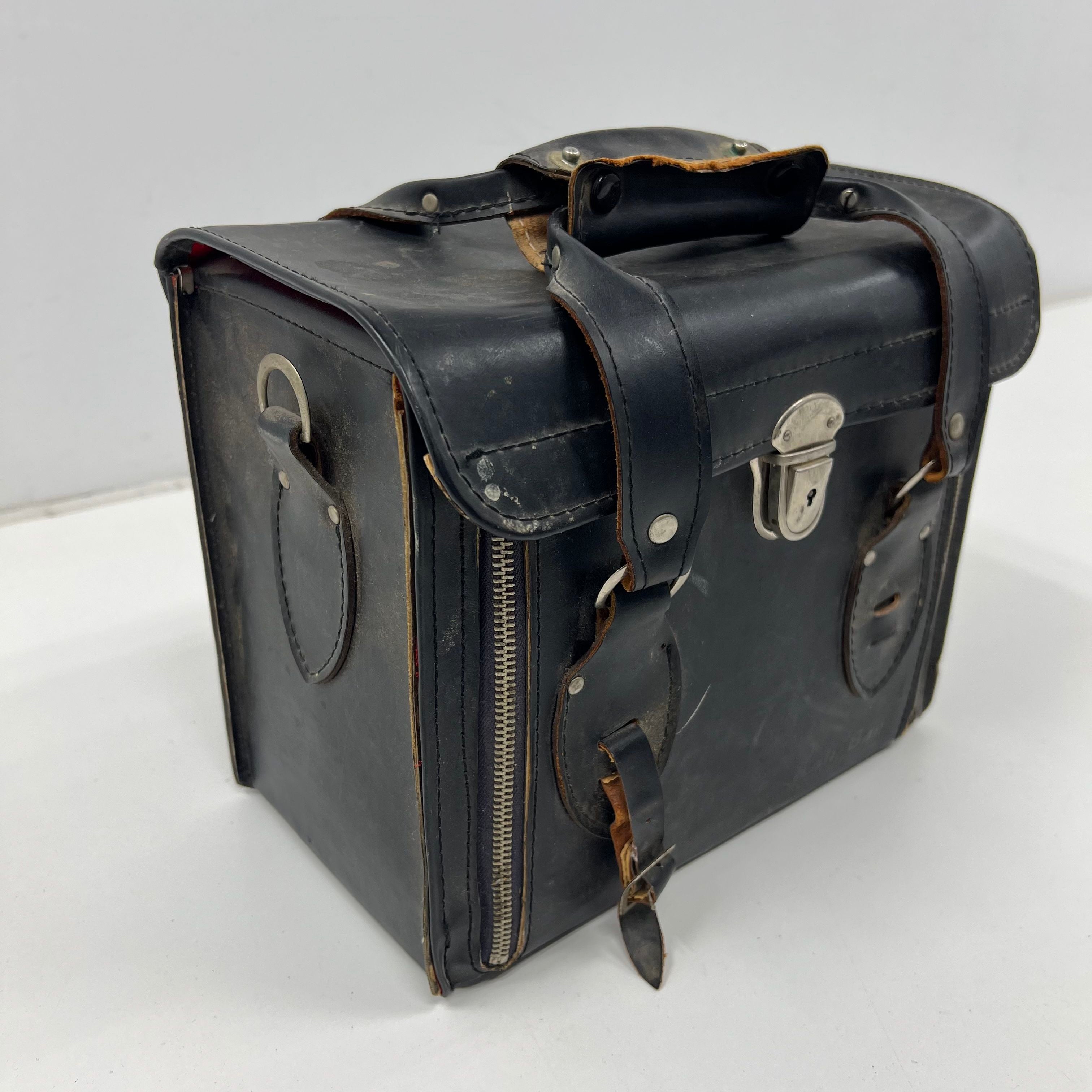 Yashica Umatic Power 8mm Movie Camera Untested AS-IS With Case Vintage Camera