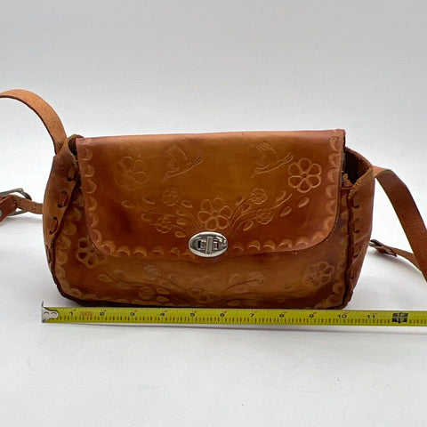 Vintage 70s Hand Tooled Leather Floral Hummingbird Crossbody Shoulder Bag Tan