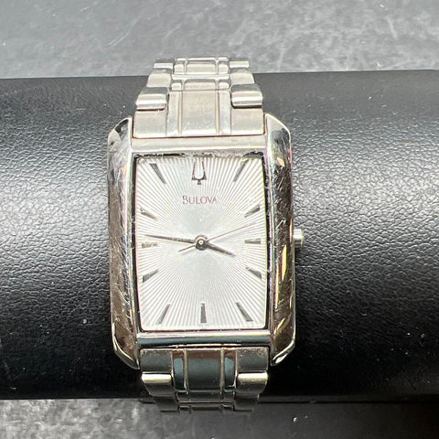 Bulova C877618 Silver tone Wristwatch New Battery