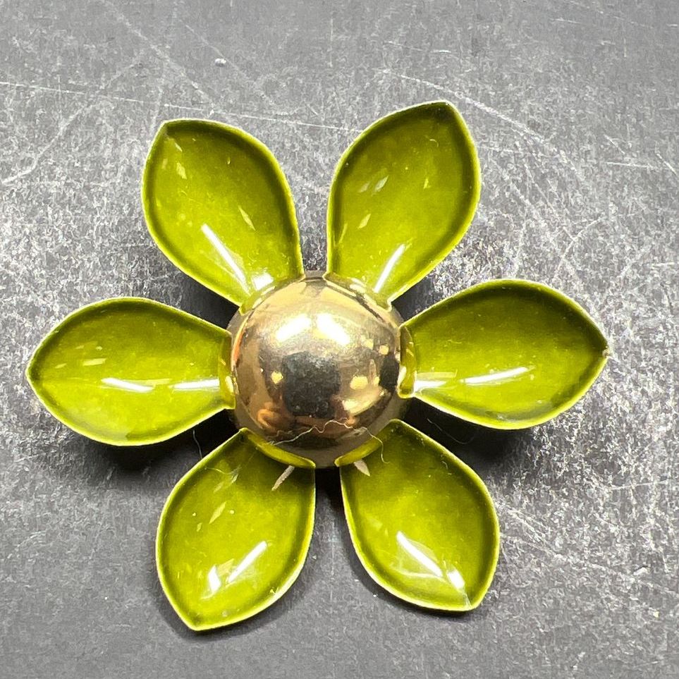 Vintage Green Flower Brooch and Earrings Set
