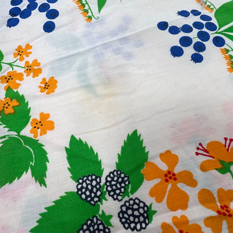 Vintage JC Penney Fruit Berries Print Tablecloth 90 x 68 Cotton Kitchen Linen