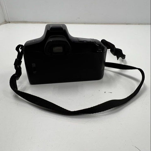 Vintage Minolta Maxxum 5000i 35mm SLR Camera with 80-200mm AF Lens A Mount