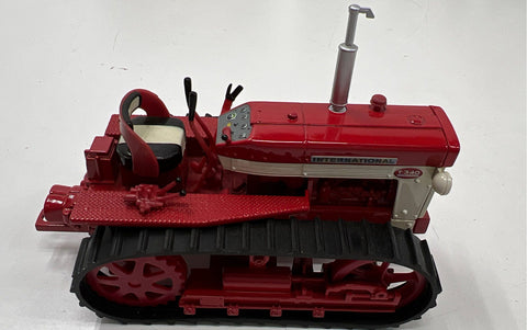 Nylint NAPA Sound Machine Pickup & International TD-340 Crawler 1:16 Lot of 2