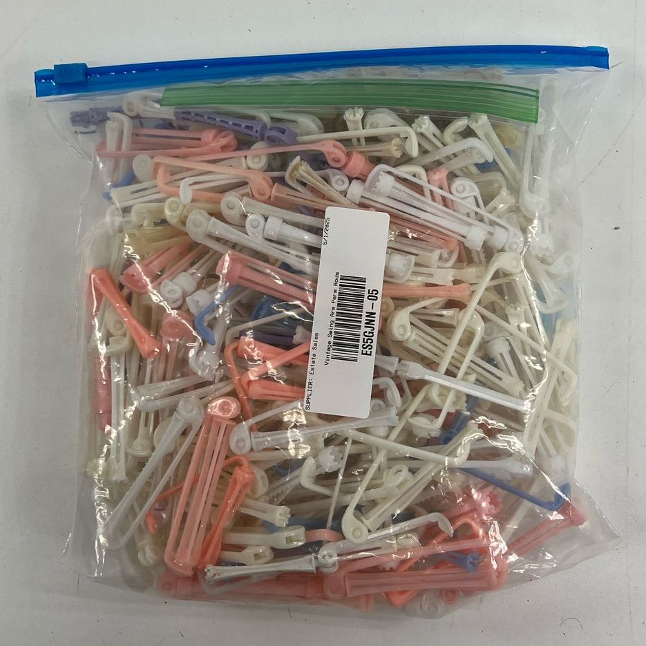 Women's Vintage Plastic Swing Arm Curl & Perm Rods Lot Pink & White