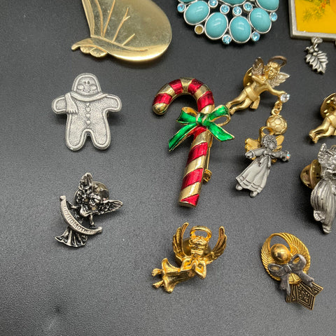 Vintage and Modern Costume Jewelry Lot 15 Brooches Pins Marjolein Bastin Cat