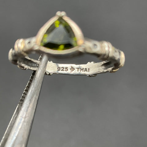 Silpada Sterling Silver 925 Green Trillion Cut Glass Stone Ring Size 4