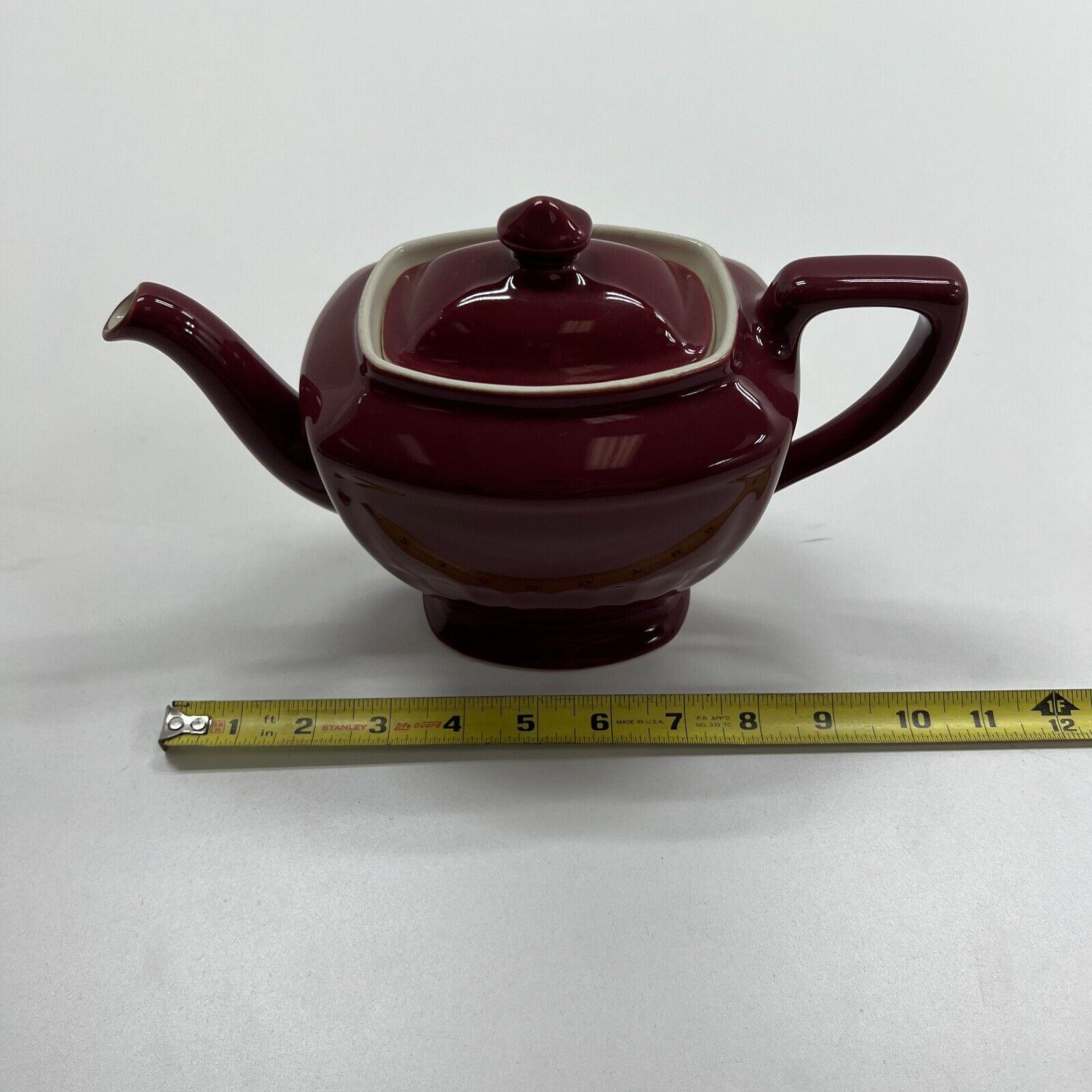 Hall China Solid Maroon Hollywood Style 6 Cup Tea Pot