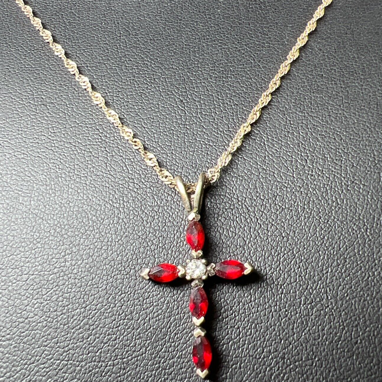 925 Sterling Silver Red Stone Cross Pendant Chain Necklace 3g